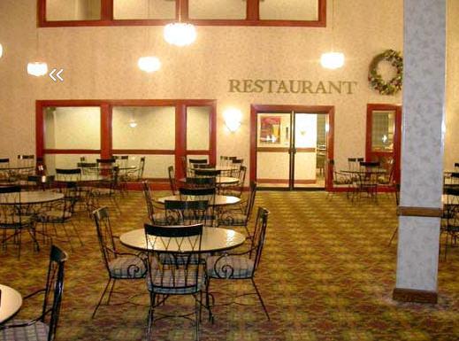 Отель Ramada Moline East Moline Экстерьер фото